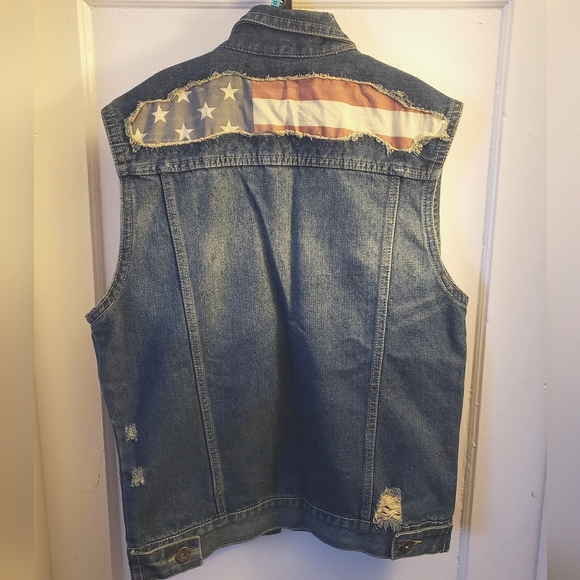 Men's American Flag Sleeveless Ripped Jeans Denim Jacket Vest - Picture 2 of 2